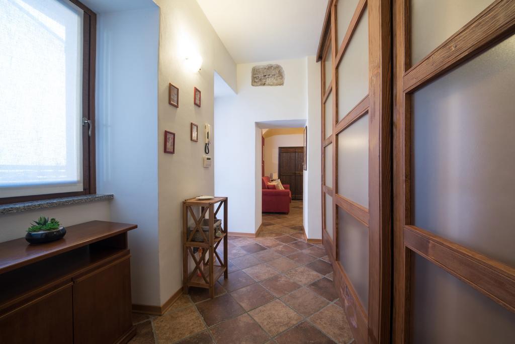 Casa Corte Alla Rocca Arona Buitenkant foto
