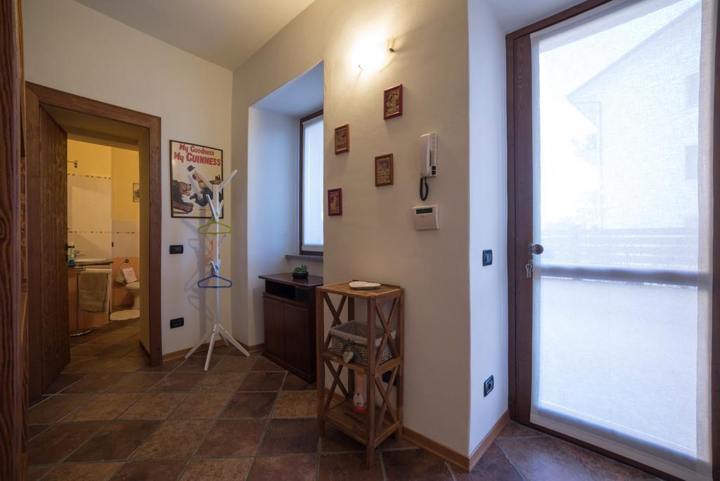 Casa Corte Alla Rocca Arona Buitenkant foto