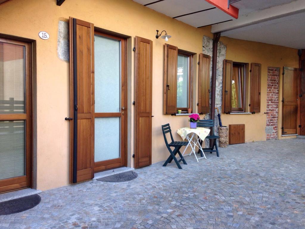 Casa Corte Alla Rocca Arona Buitenkant foto